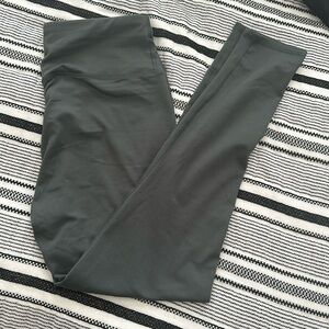 Maurice’s green leggings